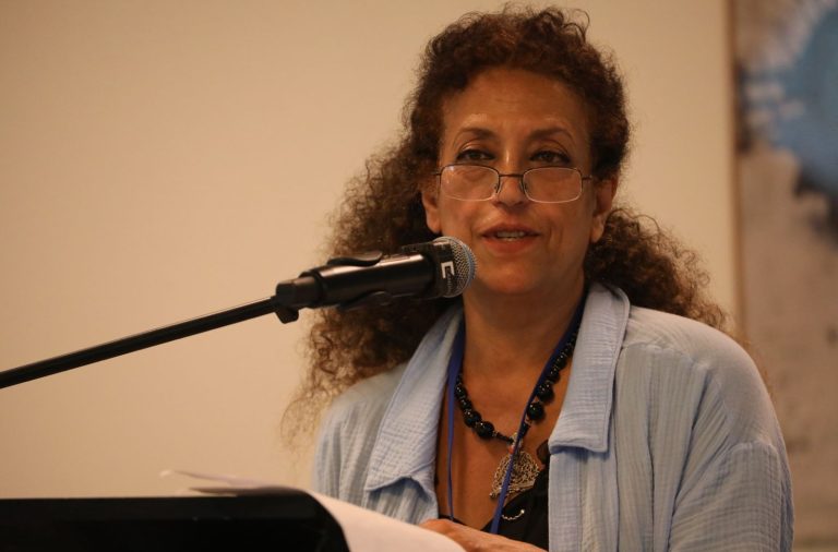 Rajaa Gharbi leyendo poesía en Italia – Poetas del Mundo